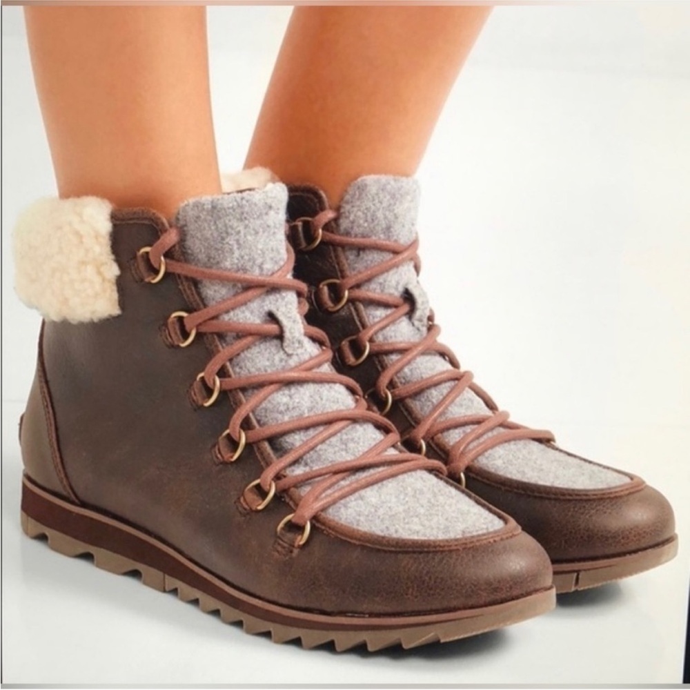 Sorel Harlow Lace Cozy Boots Women's Size 11